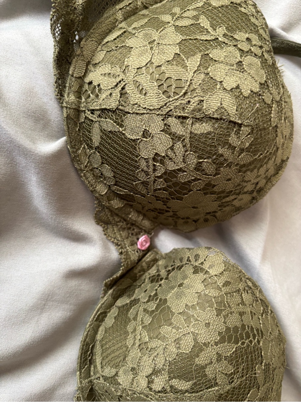 Victoria's Secret Olive Lace Dream Angels Push-Up Bra - Picture 4 of 4